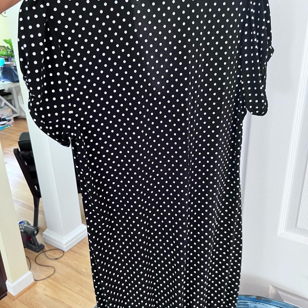 Ladies Size Large Heart Soul Black and White Polka Dot Top GUC ❤️ - Picture 4 of 4